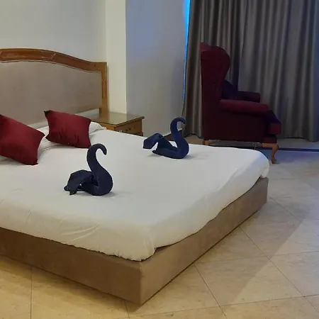Alia Beach Residence Hurghada Room photo